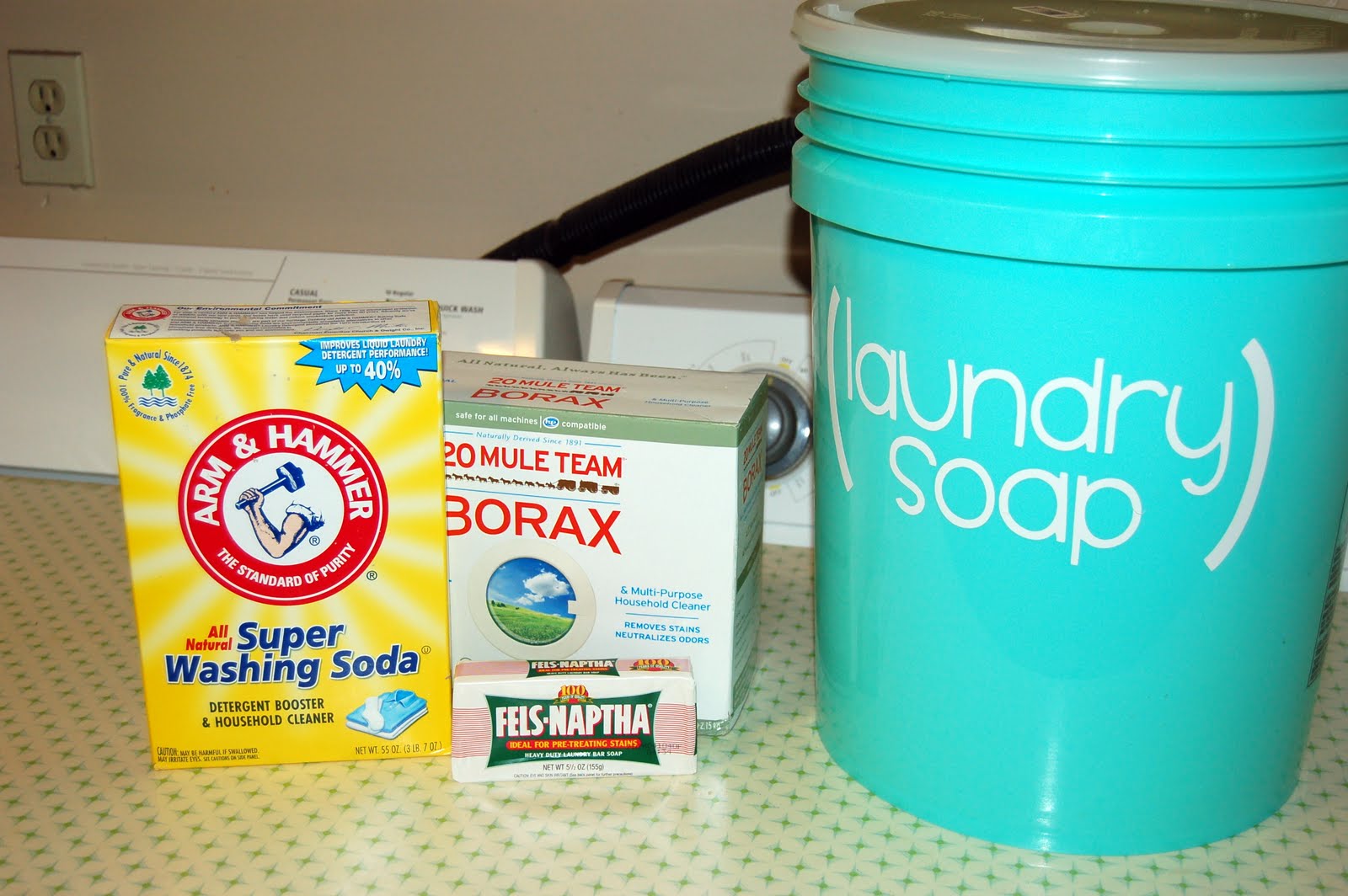 How to Make DIY Laundry Detergent at Home