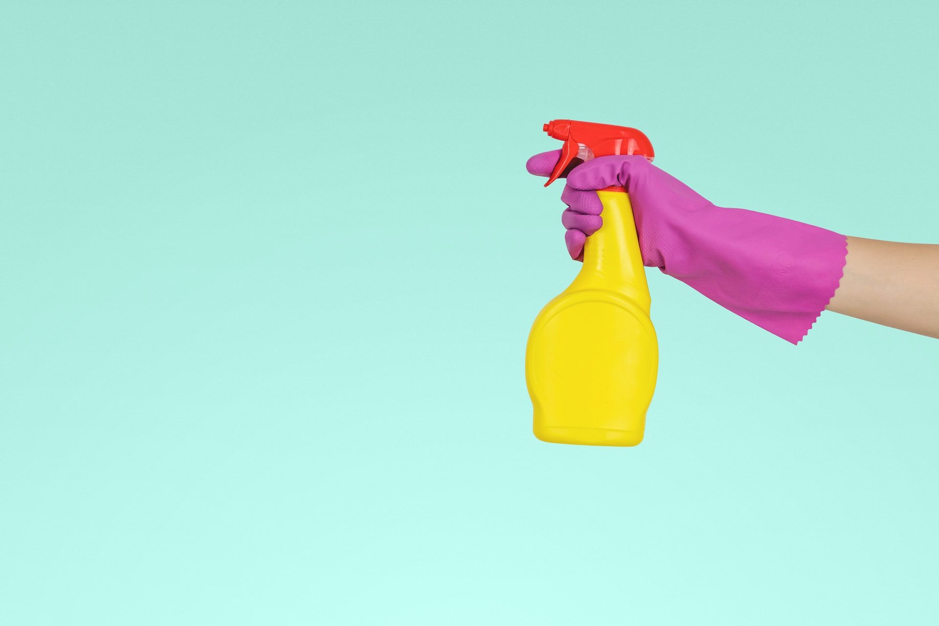 How to Make DIY Cleaning Supplies